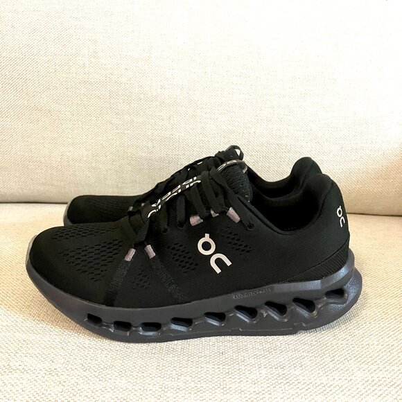 On Running cloud surfer shoes - Picture 6 of 13